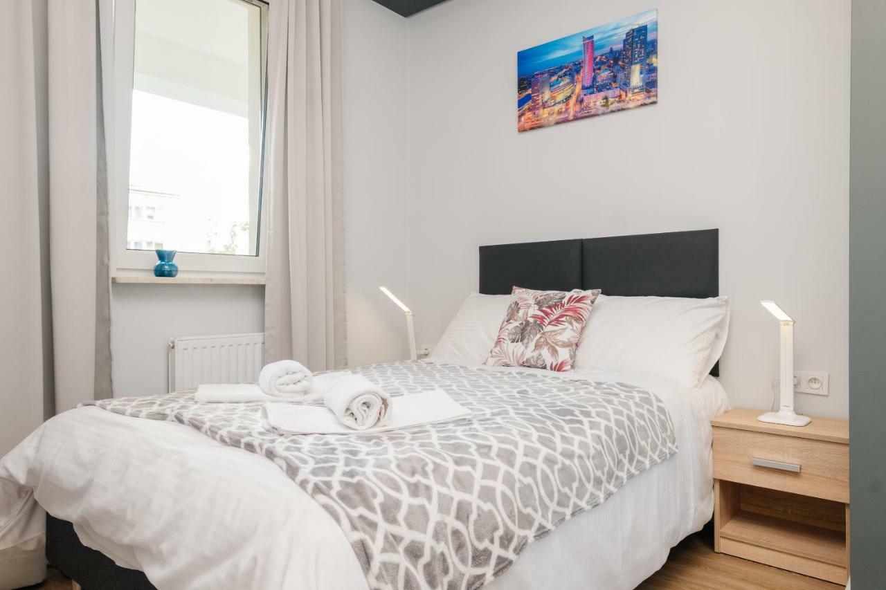 Stare Bielany 2-Bedroom Apartment Warsaw Exterior photo